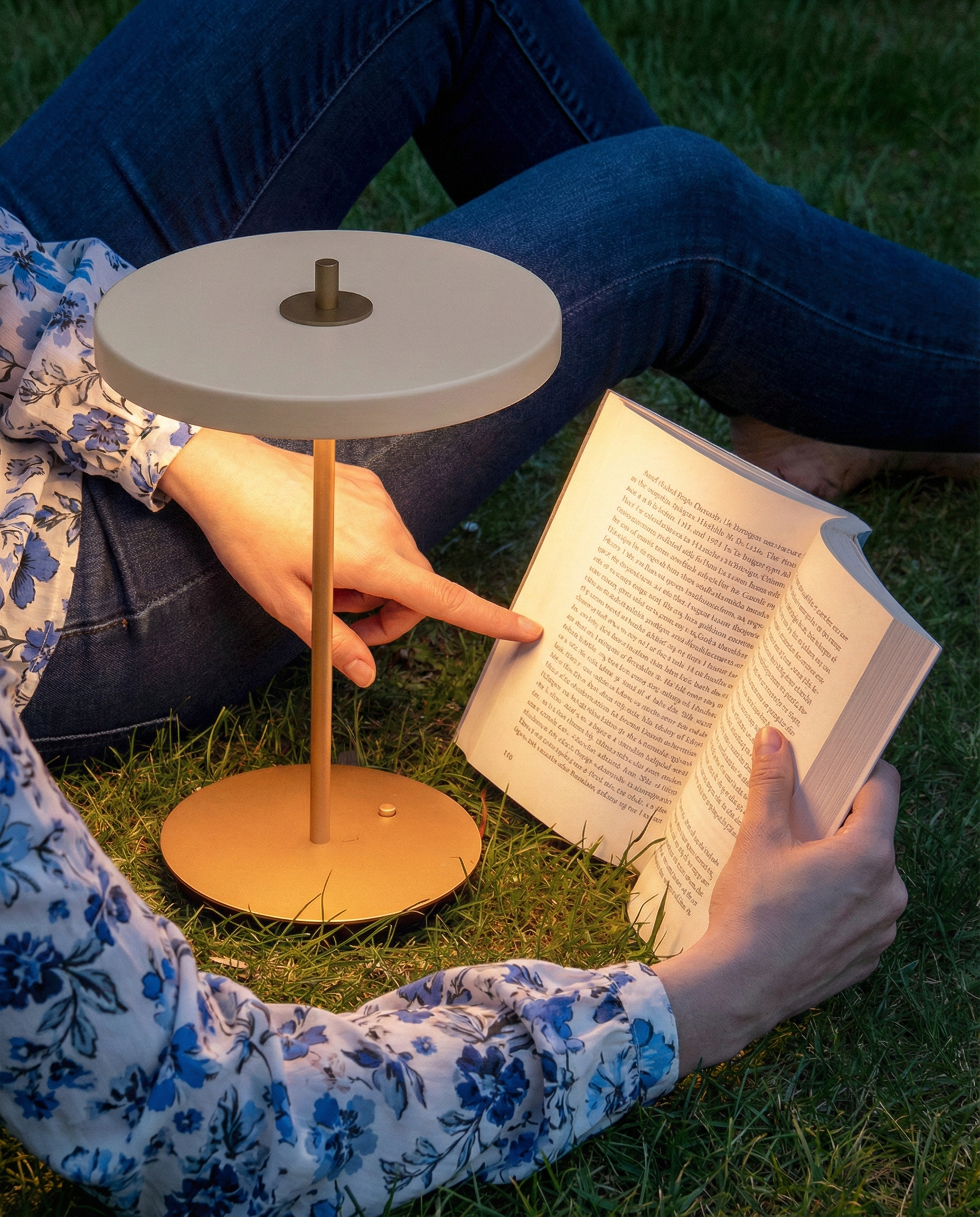 SKEN cordless designer table lamp displayed on a designer desk in a Sydney home — DecoHarmonie