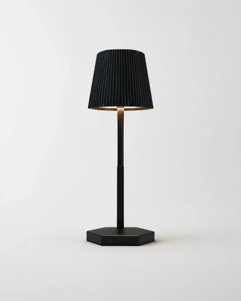 Akku-Tischlampe TOVI, Plisseeschirm mit variablem Weisslicht – Schwarz, Produktfoto