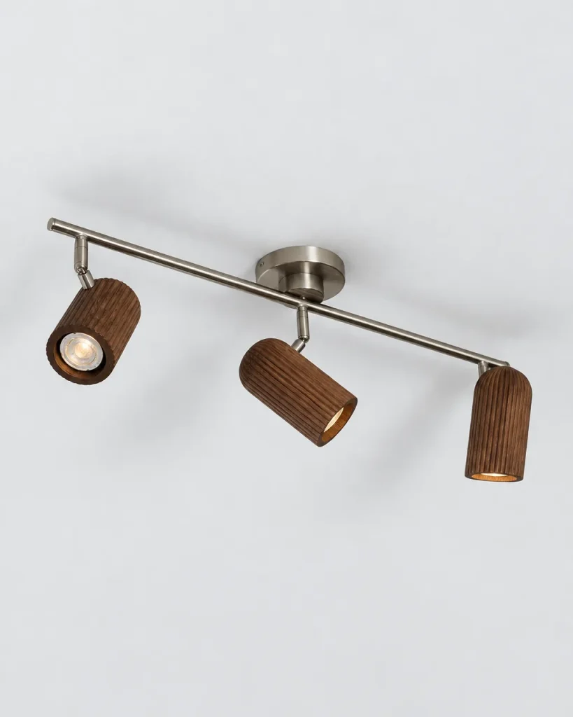 Plafoniera NIKA, barra con tre faretti in legno scanalato – legno scuro, foto prodotto