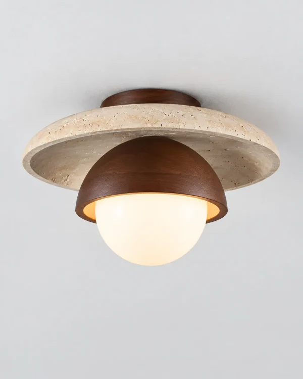 Deckenlampe: Travertinschale, Holzkuppel und Opalglas – BAYA