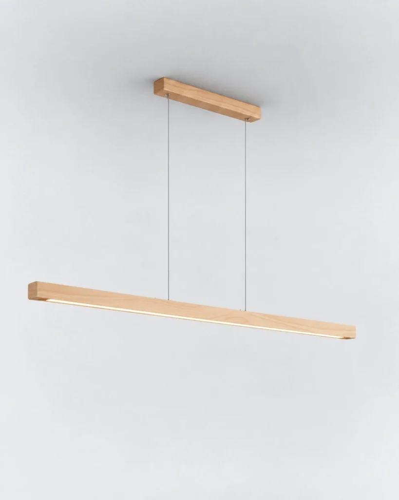 Lineare LED-Hängelampe aus Massivholz ANOD – 150 cm / Helles Holz, Produktfoto