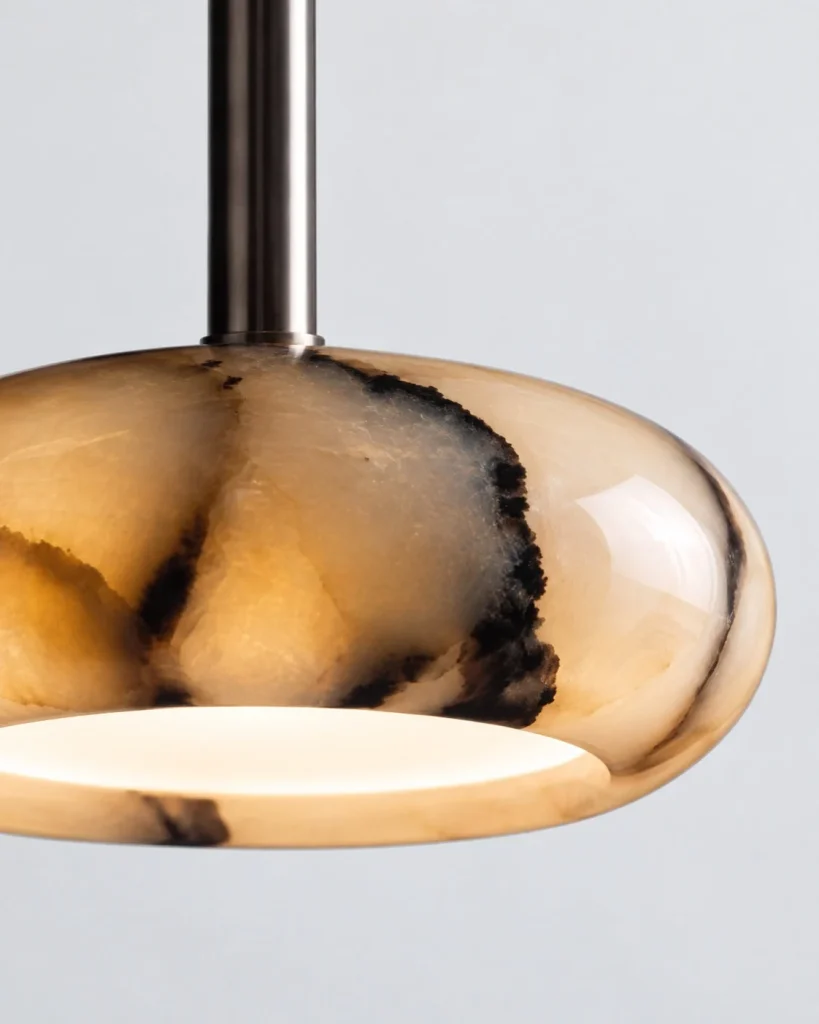 LED-Hängelampe aus Marmor MARBA – Detailansicht