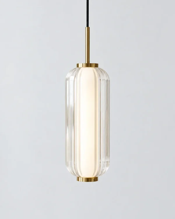 Hängelampe: Zylinder aus Riffelglas mit goldenen Ringen – HARDYO