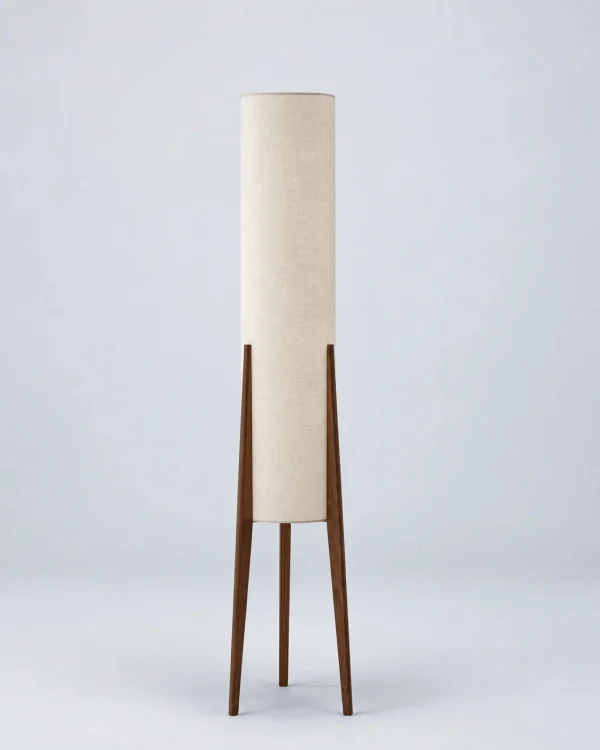 Stehlampe aus Holz mit langem Stoffschirm – MEVA