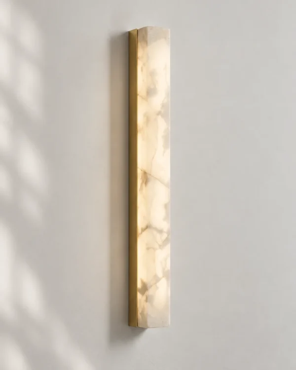 Wandlampe: schmale Alabaster-Lichtsäule, LED – BERGEN