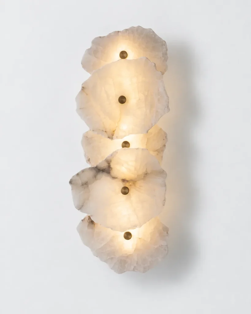 Wandlampe MAART, Alabasterscheiben mit Naturkante, 1 bis 9 – Fünffach, fünf Alabasterscheiben, Produktfoto