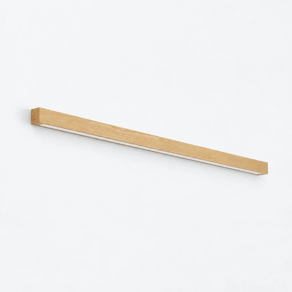 Wandlampe SANNIT, lineare Holzleuchte mit Acryl-Diffusor – Helles Holz / 80 cm / Licht nach unten, Produktfoto