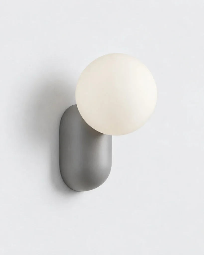 Wandlampe KEVA, längliche Kunstharzform mit Opalglas – Grau, Produktfoto