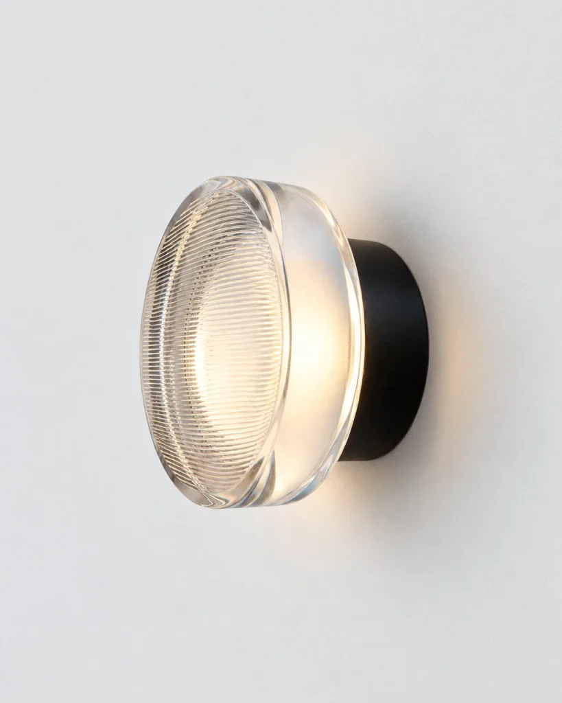 Wandlampe EVOKA, Runde LED-Wandleuchte mit gerilltem Acryl – Schwarz, Produktfoto