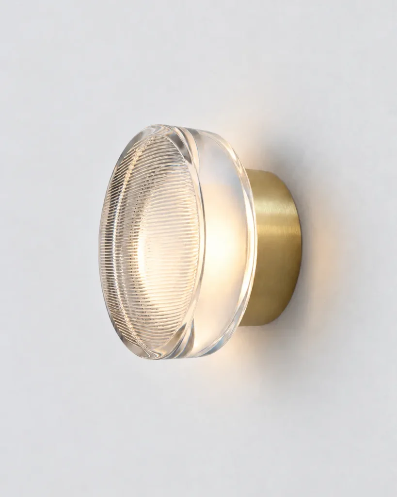 Wandlampe EVOKA, Runde LED-Wandleuchte mit gerilltem Acryl – Gold, Produktfoto